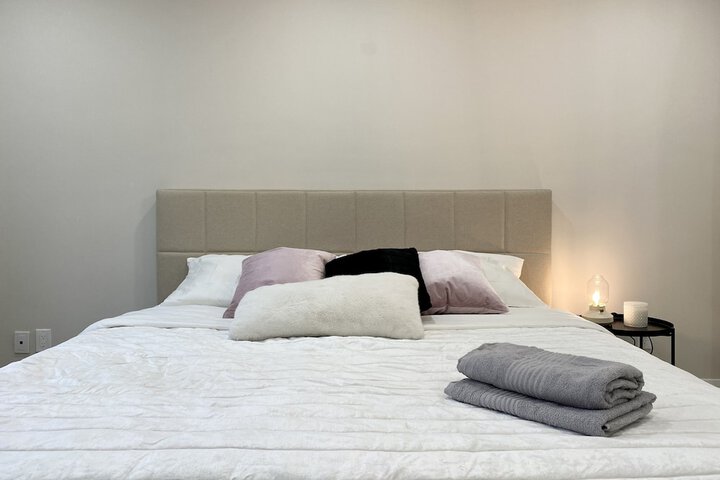 Room 4 of 54