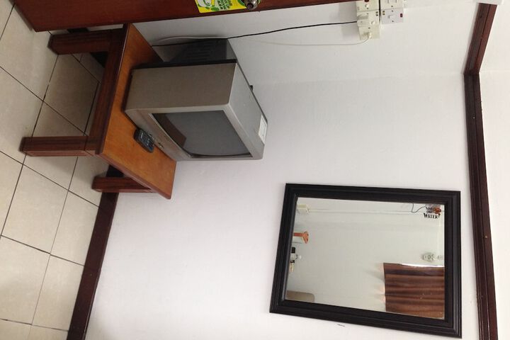 Room 19 of 24