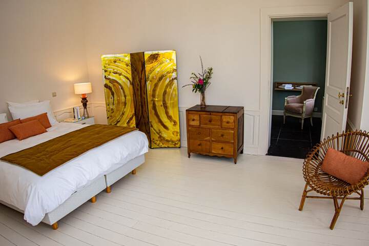 Room 7 of 67