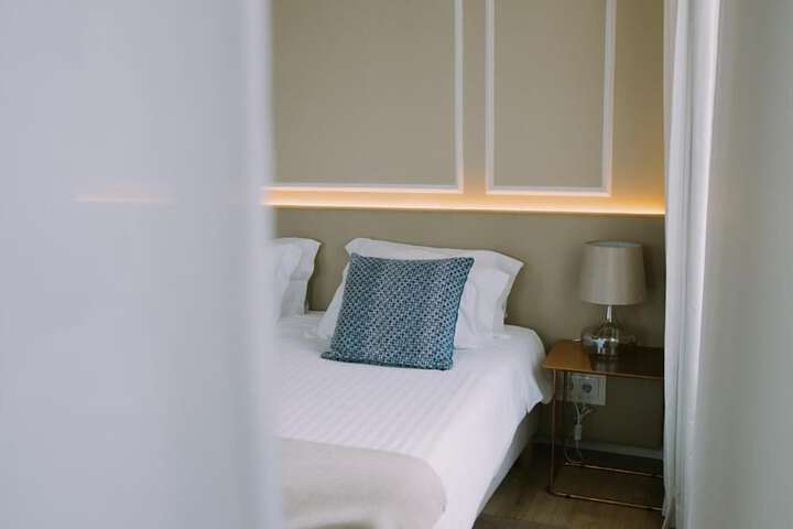 Room 7 of 43