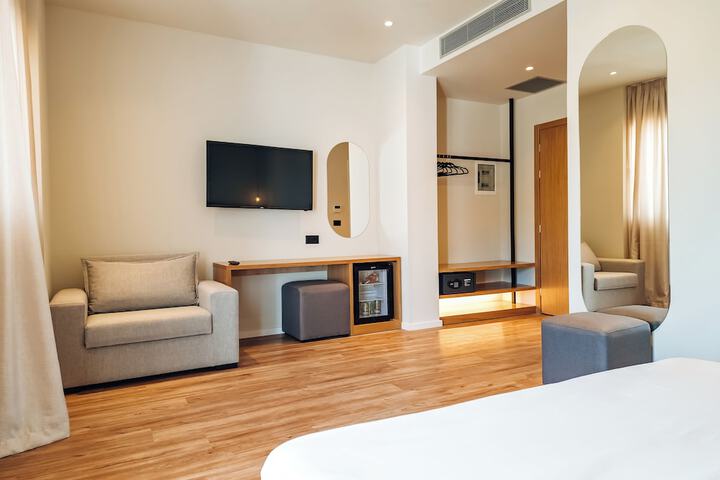 Room 21 of 126