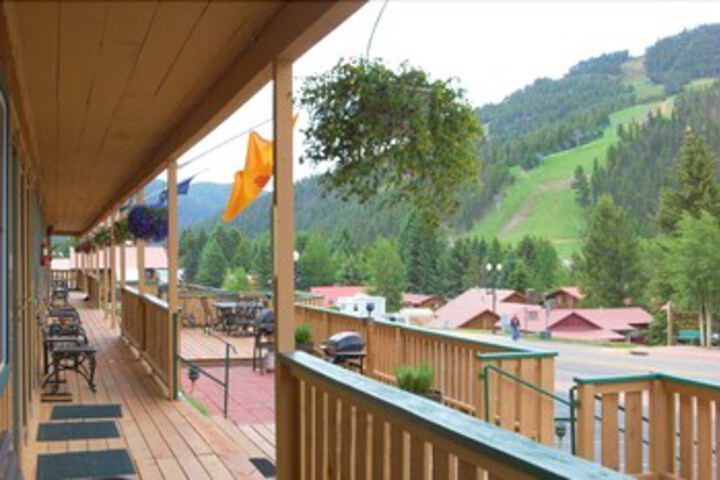 Photo of Skiview_condo_05