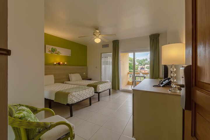 Room 14 of 78