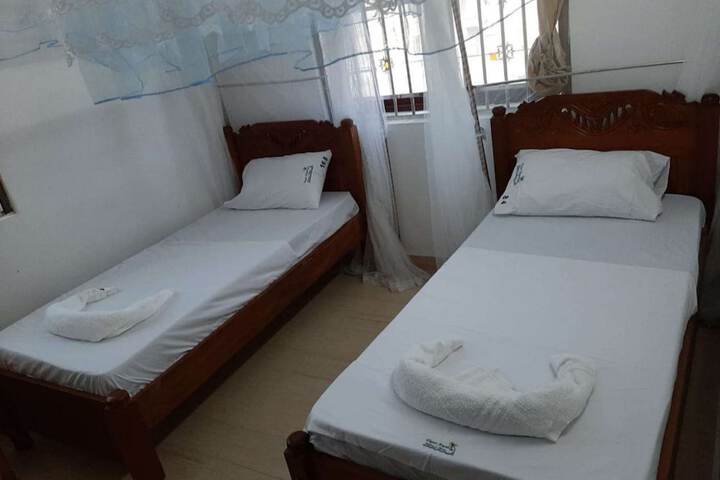 Room 5 of 14