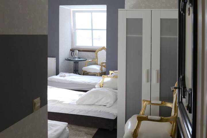 Room 16 of 57