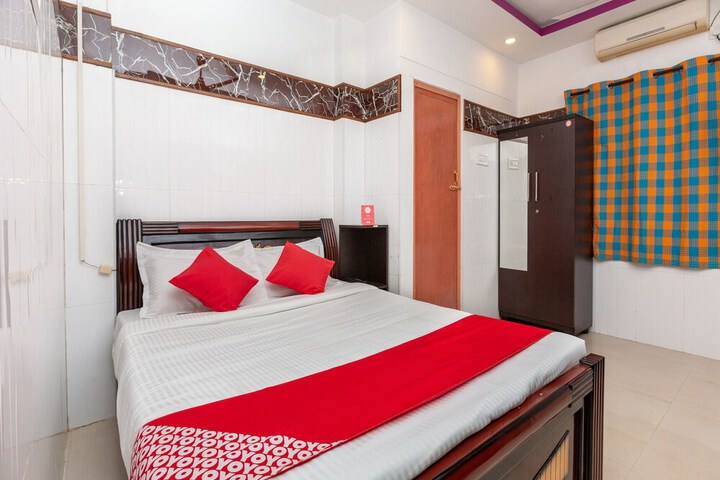 Room 9 of 23