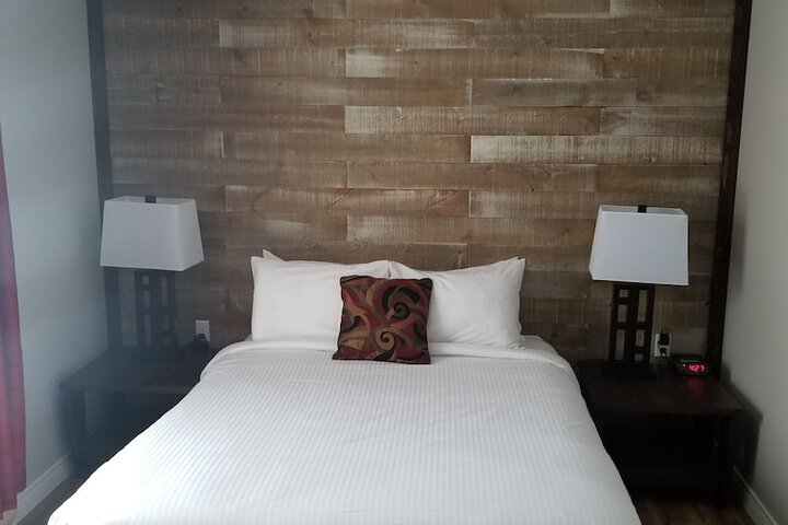 Room 7 of 25