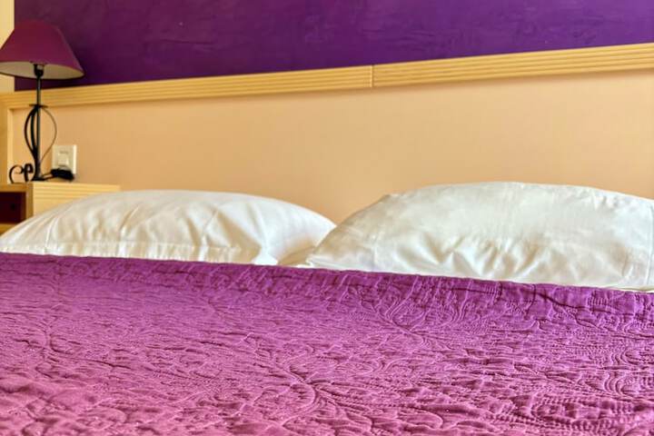 Room 19 of 193