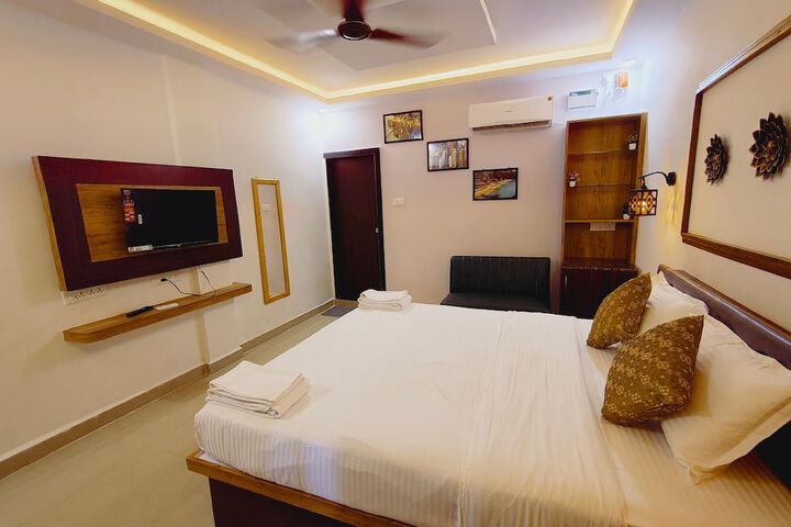 Room 15 of 44