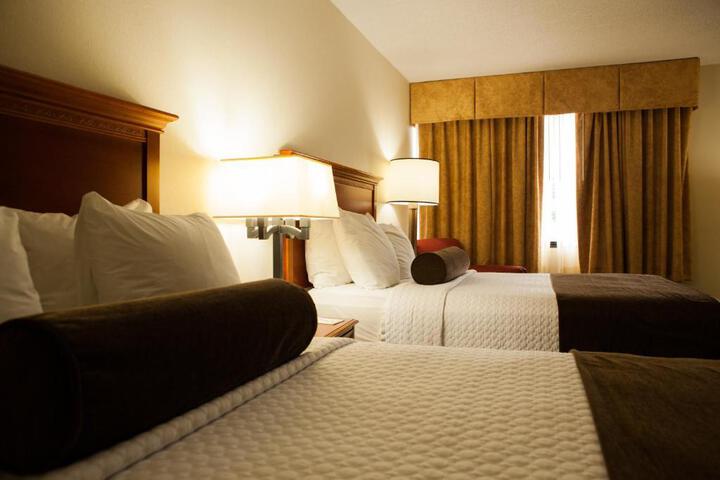 2 Double Beds Standard (3 of 6)