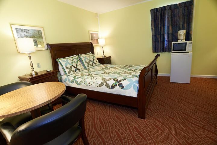 Room 15 of 23