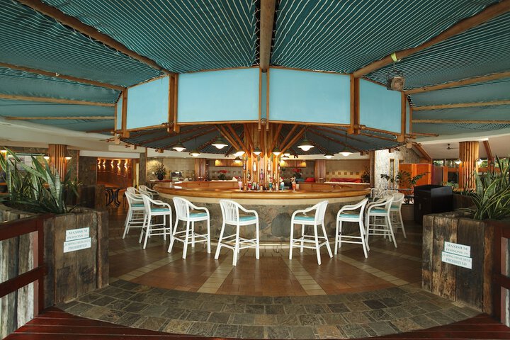 Lounge 55 of 65