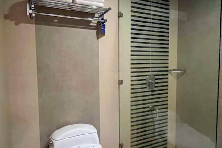 Room 13 of 54