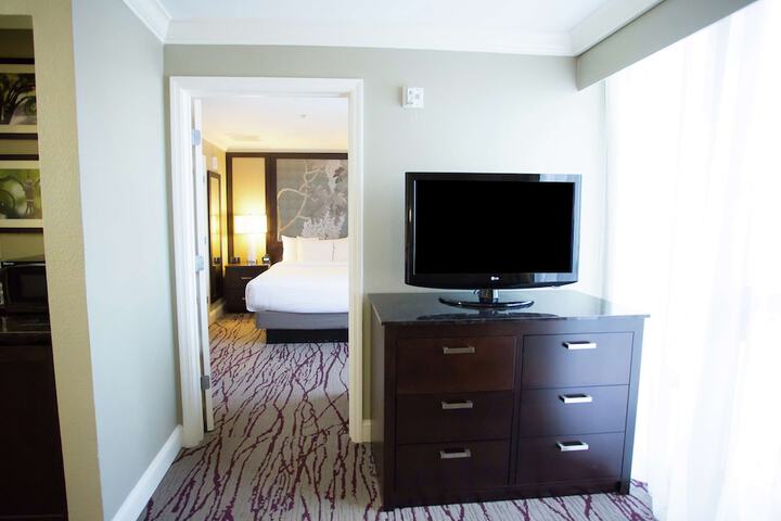 Room 26 of 61