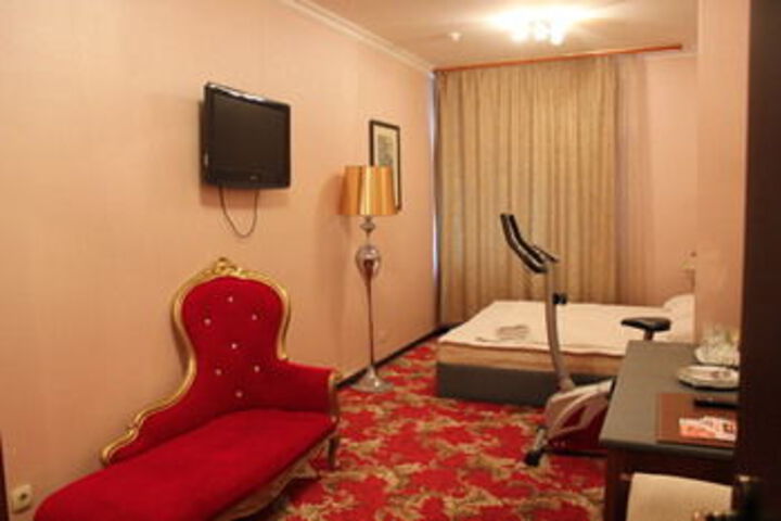 Room 56 of 65