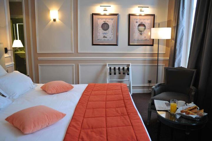 Room 55 of 80