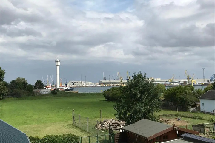 General 6 of 8