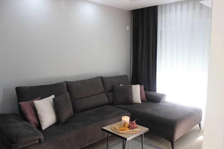 Room 50 of 84