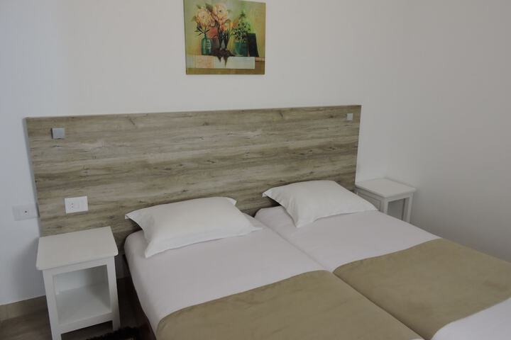 Room 15 of 68