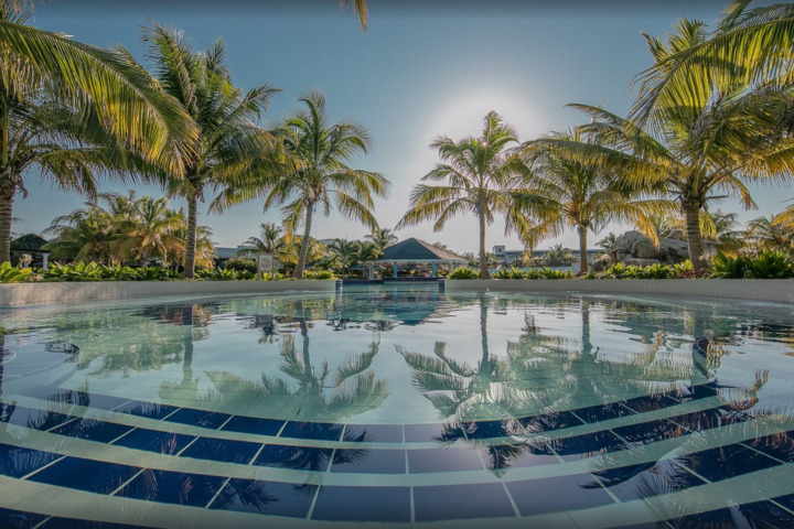 Pool 7 of 15