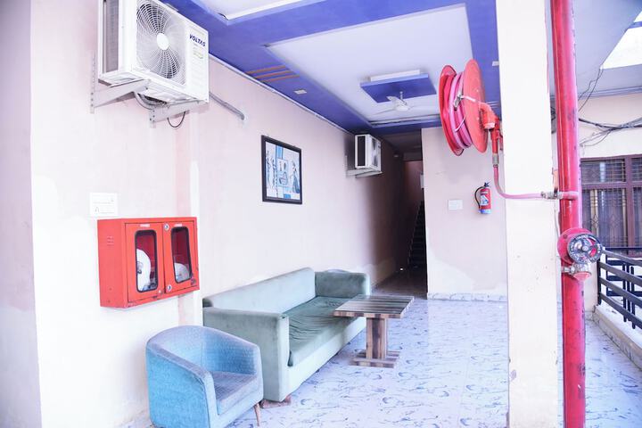 Room 15 of 34