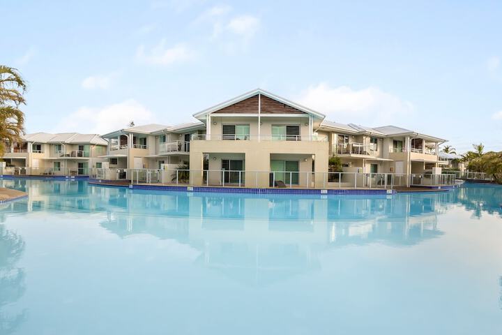 Pool 69 of 76