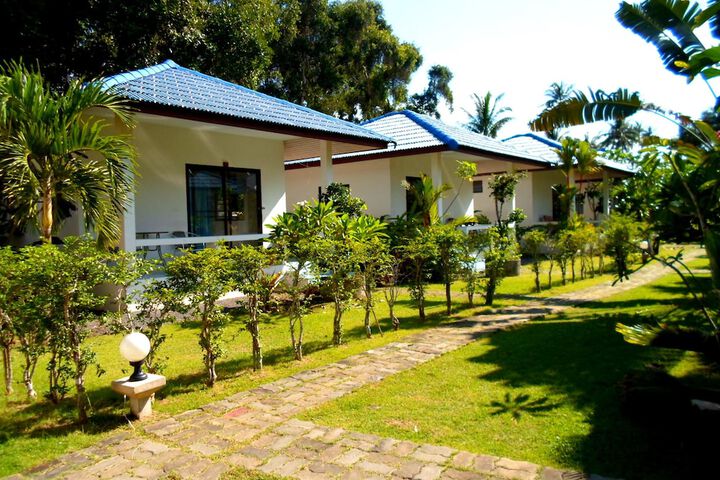 Hotel Entry
