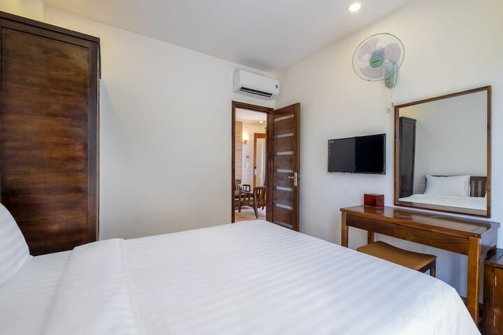 Room 5 of 37
