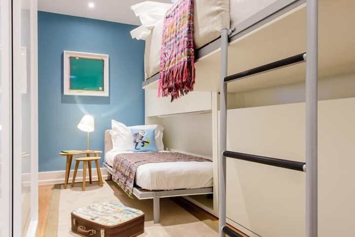 Room 6 of 36