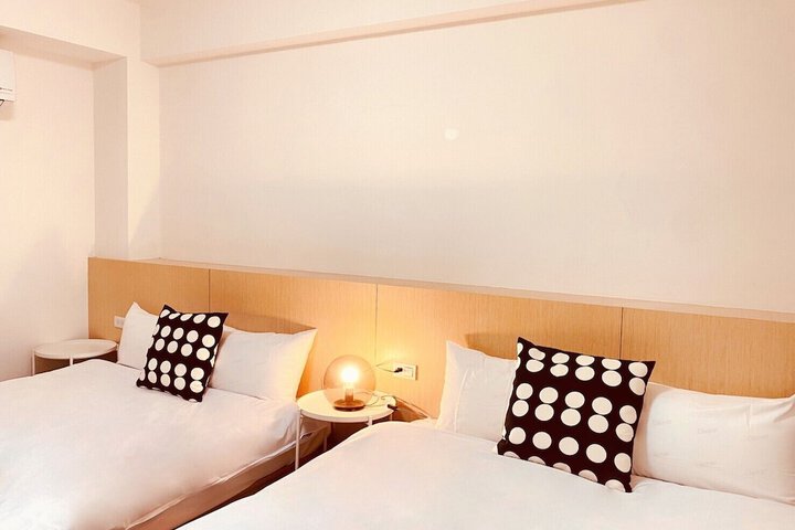 Room 4 of 55