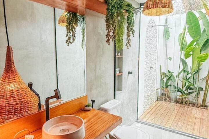Room 49 of 80