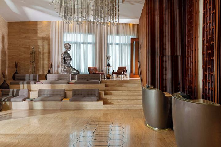 Guest Lobby