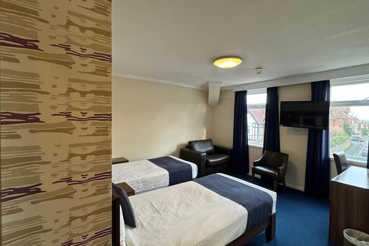 Room 61 of 208
