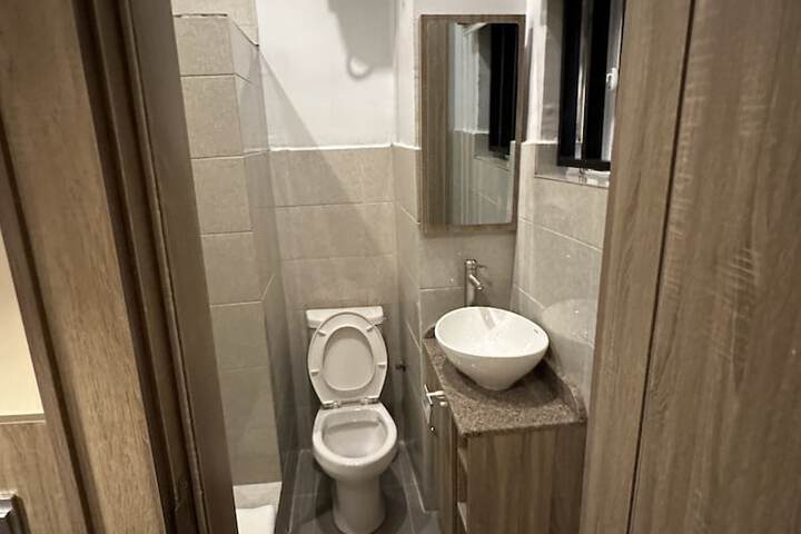 Room 17 of 19