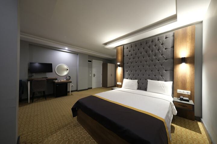 Photo of Eniza Hotel
