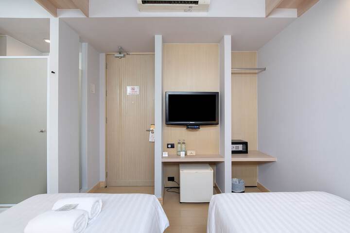 Room 26 of 74