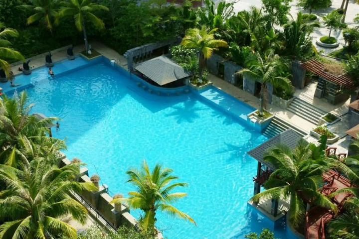 Pool 8 of 12