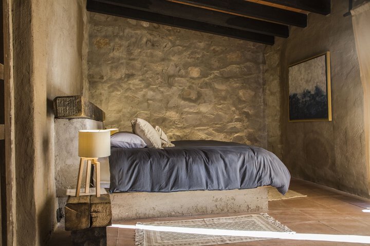 Room 4 of 28