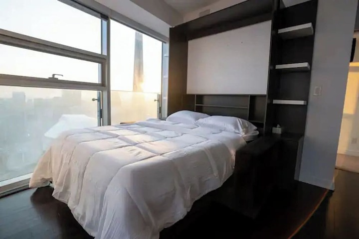 Room 158 of 931