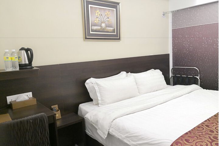 Room 7 of 36