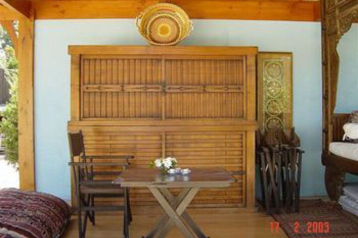 Hotel Exterior 8 of 27