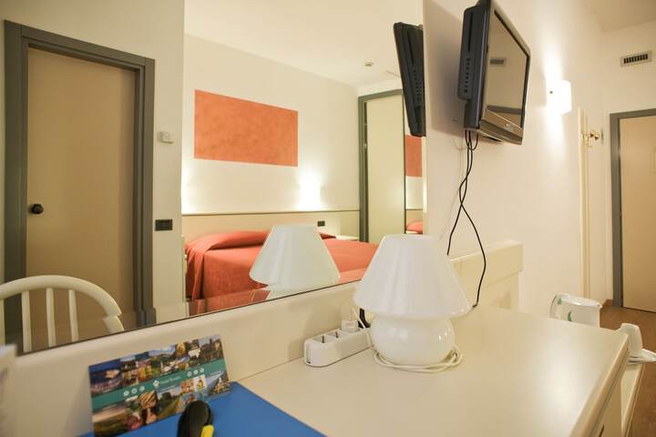 Room 56 of 86