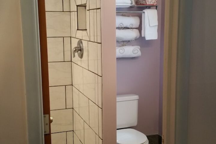Room 12 of 24