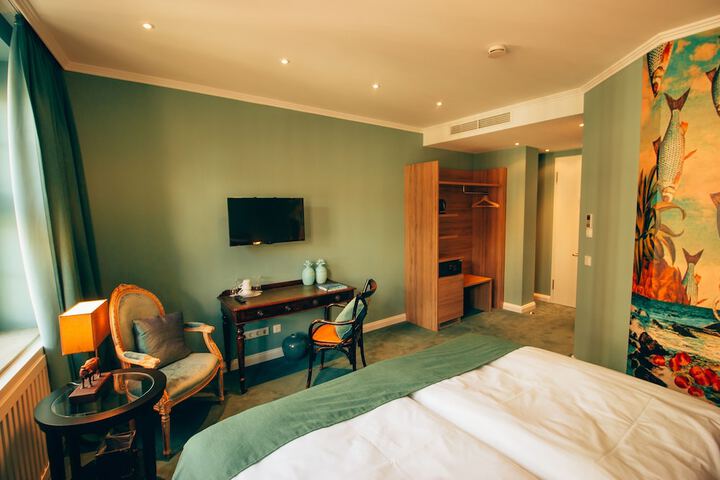 Room 14 of 47