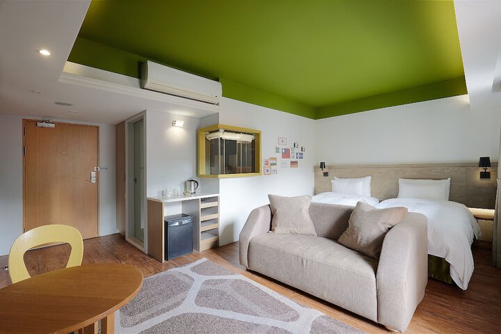 Room 22 of 51