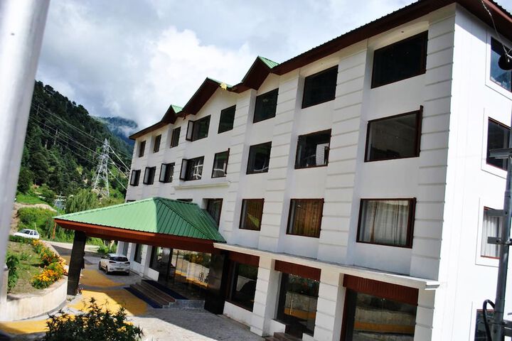 Exterior of Hotel Natraj International