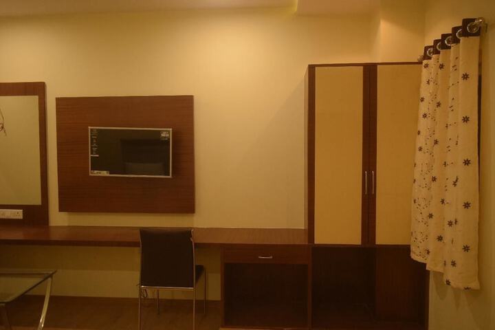Room 35 of 58