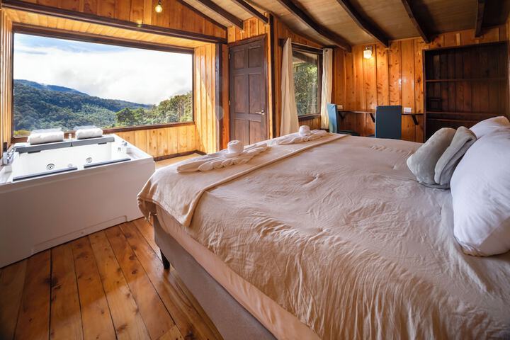 Room 5 of 20