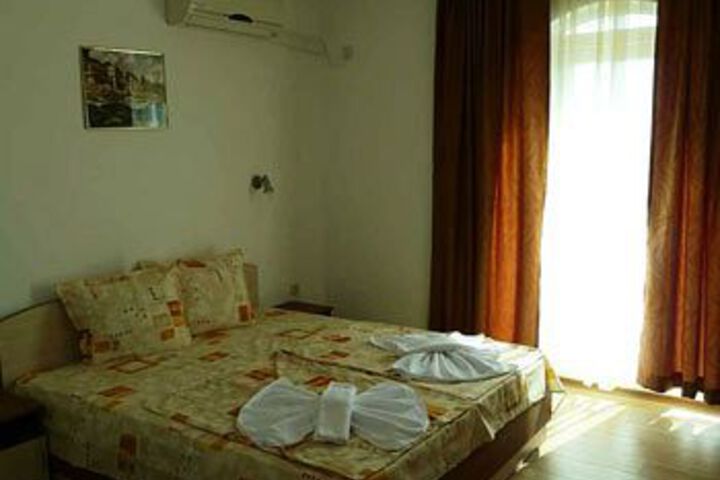 Room 13 of 41