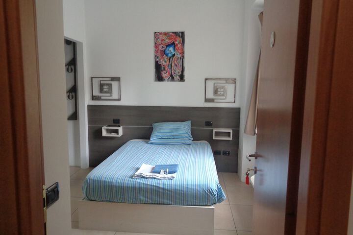 Room 13 of 46